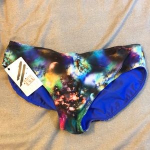 Savage swim bottoms- size medium new with tags!